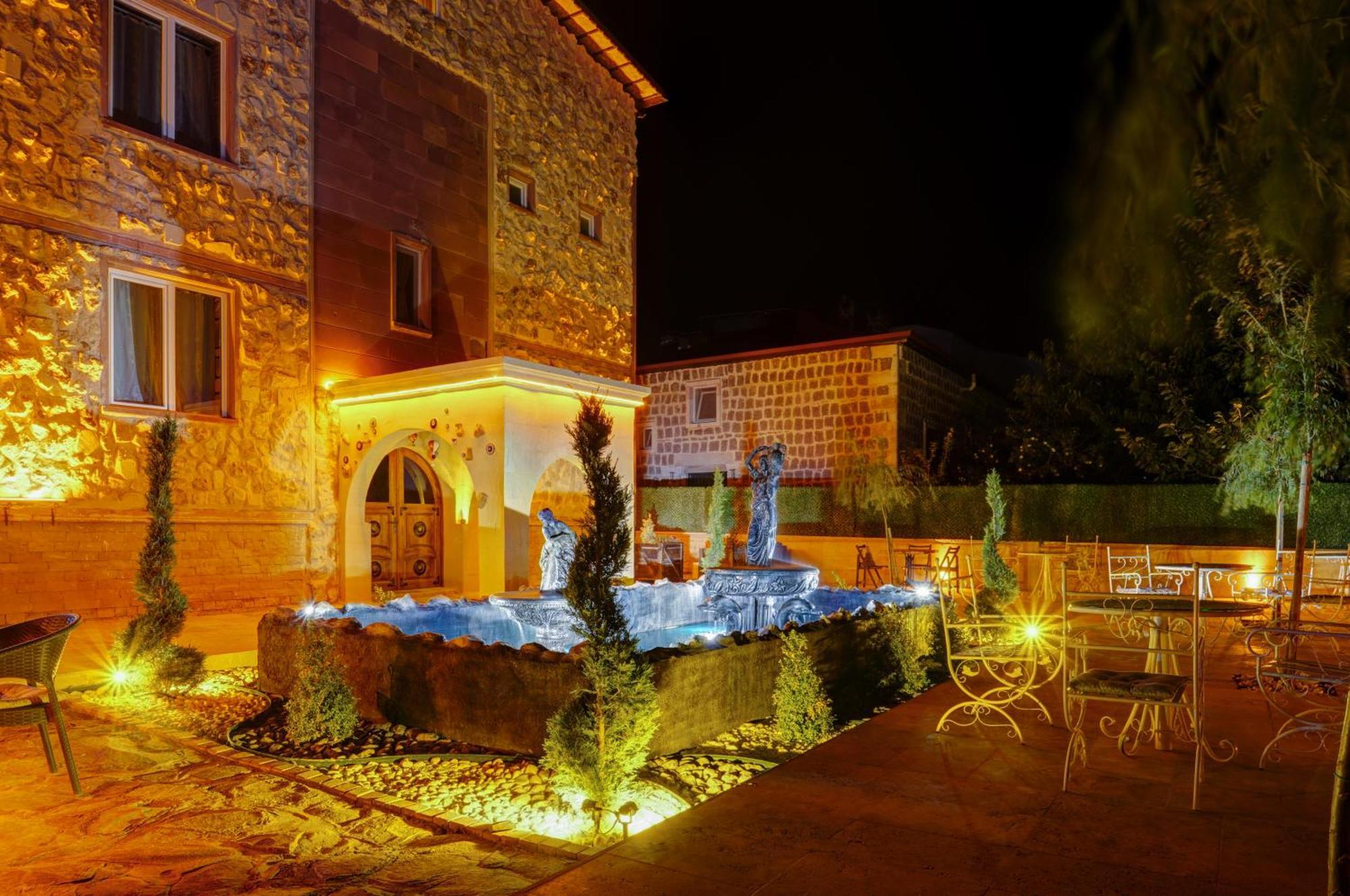 Moonlight Of Cappadocia Hotel Uchisar Exterior photo